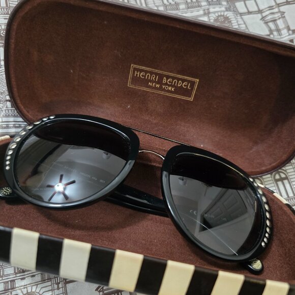 Henri Bendel Sunglasses *Rare* - Picture 5 of 5